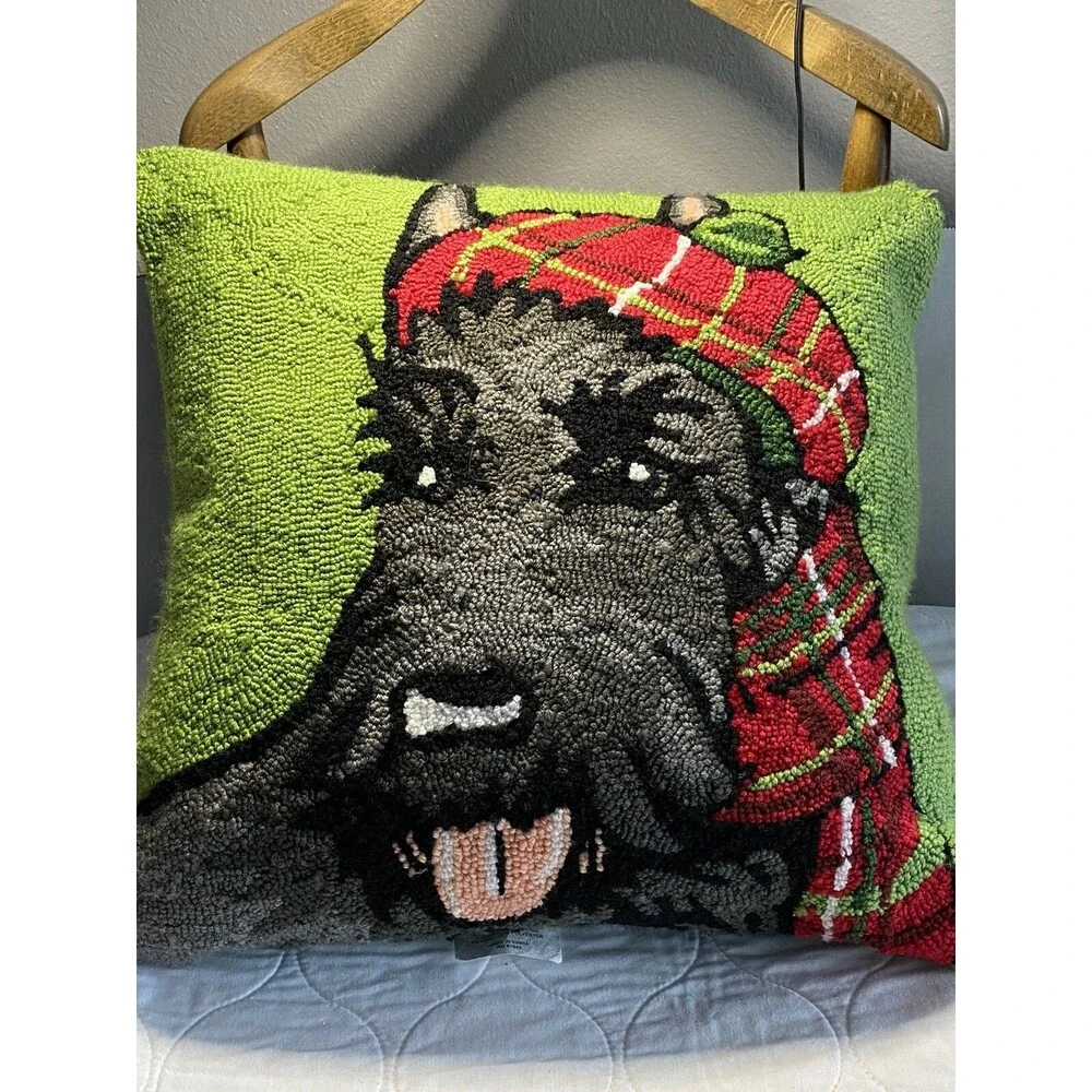 Scottish Terrier Scotty Dog Christmas Hooked Throw Pillow 18